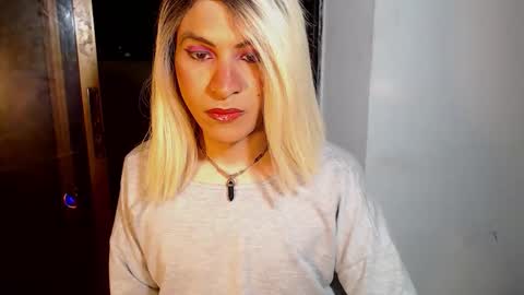 Snapshot of dirtydanezka chatting on November 17, 2025, 3:01 am dirtydanezka online show from November 17, 2025, 3:01 am