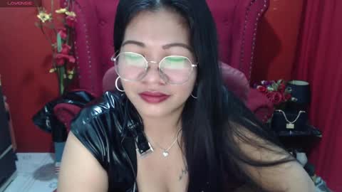 Snapshot of dirtyfungirl chatting on February 4, 2025, 2:21 pm LatexQueen online show from February 4, 2025, 2:21 pm