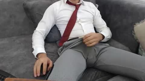 dirtyybooyy77 online show from November 13, 2025, 10:47 am