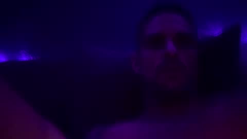 Snapshot of discreetdaddy333 chatting on October 26, 2025, 1:06 pm discreetdaddy333 online show from October 26, 2025, 1:06 pm