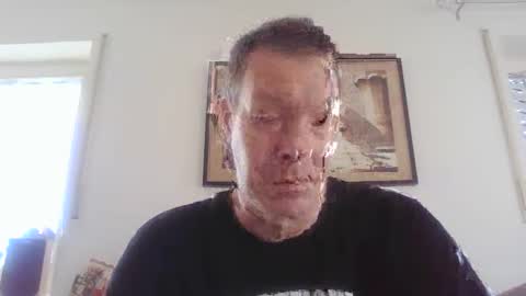 Snapshot of disney0988 chatting on December 25, 2024, 10:06 am disney0988 online show from December 25, 2024, 10:06 am