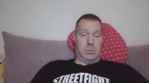 Snapshot of disney0988 chatting on January 21, 2025, 6:22 am disney0988 online show from January 21, 2025, 6:22 am