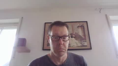 Snapshot of disney0988 chatting on February 2, 2025, 10:02 am disney0988 online show from February 2, 2025, 10:02 am