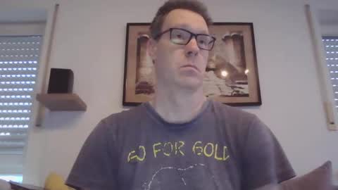 Snapshot of disney0988 chatting on March 10, 2025, 5:33 am disney0988 online show from March 10, 2025, 5:33 am