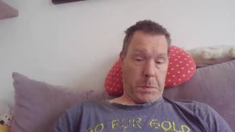 Snapshot of disney0988 chatting on November 16, 2025, 10:32 am disney0988 online show from November 16, 2025, 10:32 am