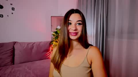 Tia online show from October 22, 2025, 9:36 pm