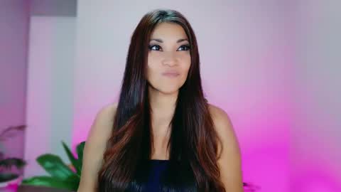 Snapshot of divinelynn chatting on November 12, 2025, 7:03 pm DivineLynn online show from November 12, 2025, 7:03 pm