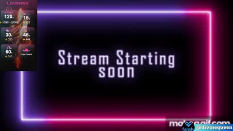 Snapshot of divinequeen chatting on February 8, 2025, 11:22 am online show from February 8, 2025, 11:22 am