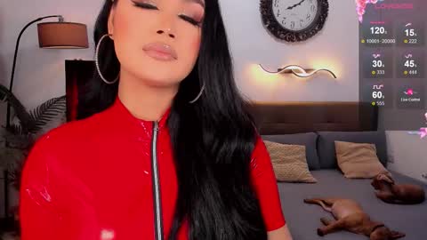 Snapshot of divinequeen chatting on November 20, 2025, 1:33 pm online show from November 20, 2025, 1:33 pm