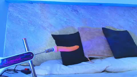 Snapshot of dixie_grey1 chatting on October 13, 2025, 3:23 pm Sofia online show from October 13, 2025, 3:23 pm