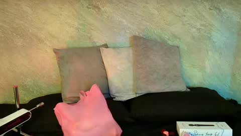 Snapshot of dixie_grey1 chatting on October 20, 2025, 2:39 pm Sofia online show from October 20, 2025, 2:39 pm