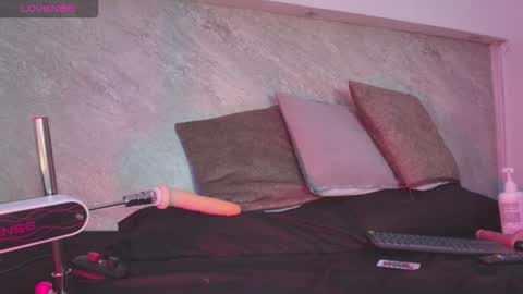 Snapshot of dixie_grey1 chatting on November 10, 2025, 4:28 pm Sofia online show from November 10, 2025, 4:28 pm