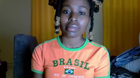 dixie_slutty12 online show from September 25, 2025, 10:19 am