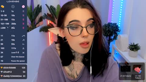 Snapshot of dixipixi_ chatting on December 8, 2024, 8:30 am dixipixi_ online show from December 8, 2024, 8:30 am