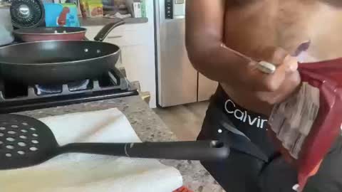 Snapshot of djblackdaddy chatting on October 16, 2025, 3:13 pm djblackdaddy online show from October 16, 2025, 3:13 pm