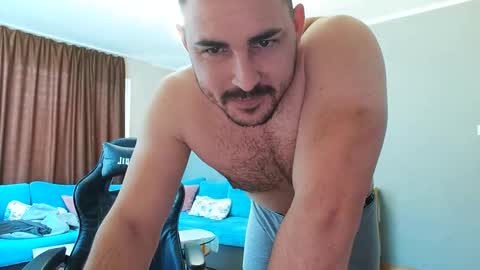 Snapshot of djmute chatting on February 13, 2025, 11:39 am STR8 BOYv online show from February 13, 2025, 11:39 am