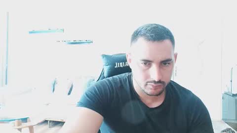 Snapshot of djmute chatting on September 18, 2025, 9:33 am STR8 BOYv online show from September 18, 2025, 9:33 am