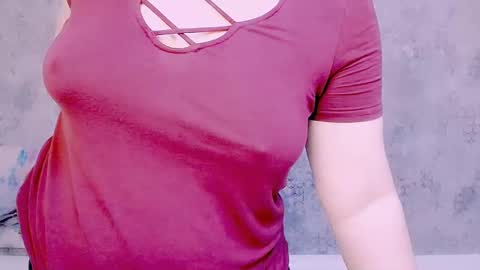Snapshot of djullia chatting on January 29, 2025, 1:49 pm djullia online show from January 29, 2025, 1:49 pm