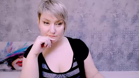 Snapshot of djullia chatting on February 6, 2025, 3:31 pm djullia online show from February 6, 2025, 3:31 pm