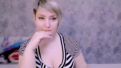 Snapshot of djullia chatting on February 28, 2025, 1:14 pm djullia online show from February 28, 2025, 1:14 pm