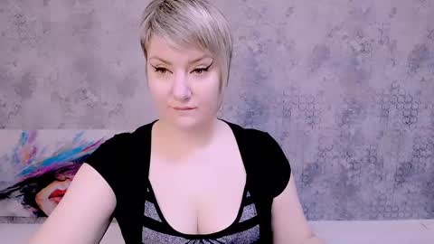 Snapshot of djullia chatting on March 2, 2025, 8:48 am djullia online show from March 2, 2025, 8:48 am