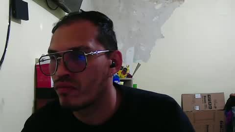 Snapshot of doblewyosk69g chatting on October 19, 2025, 6:36 am doblewyosk69g online show from October 19, 2025, 6:36 am