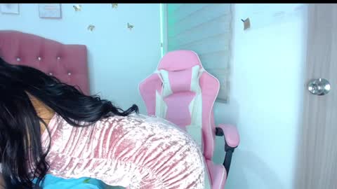 Snapshot of doe_sofi chatting on January 16, 2025, 5:00 am sofi online show from January 16, 2025, 5:00 am