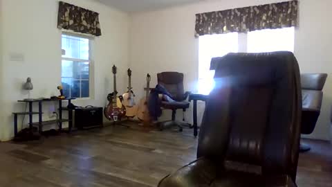 dogluc7 online show from January 29, 2025, 6:07 pm