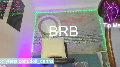 Snapshot of doll_danna chatting on February 20, 2025, 1:25 am Luciana           My   online show from February 20, 2025, 1:25 am