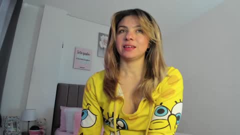 doll_oriana online show from December 4, 2024, 7:23 pm