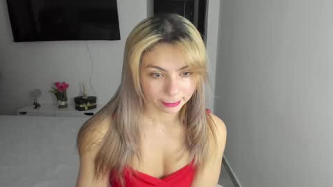 doll_oriana online show from March 12, 2025, 10:39 pm