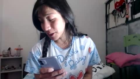 Snapshot of doll_sary chatting on January 2, 2025, 3:51 pm Catherine XXX online show from January 2, 2025, 3:51 pm