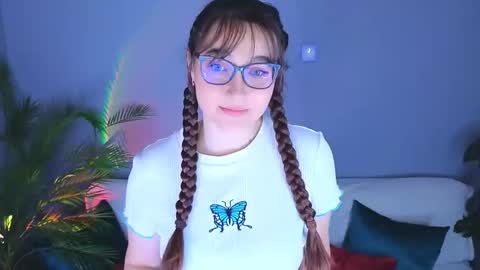Snapshot of doll_tessa chatting on September 29, 2025, 3:28 pm Tessa online show from September 29, 2025, 3:28 pm