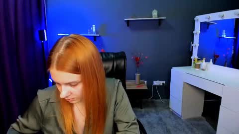 Snapshot of doll_vey chatting on March 6, 2025, 1:14 pm doll_vey online show from March 6, 2025, 1:14 pm
