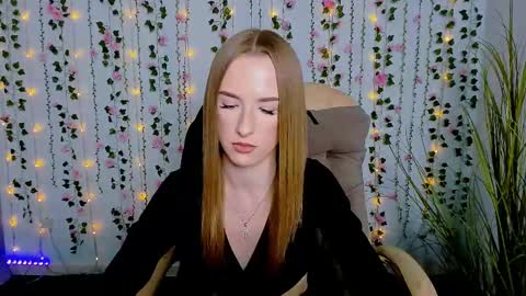 Snapshot of doll_vey chatting on March 9, 2025, 3:38 pm doll_vey online show from March 9, 2025, 3:38 pm