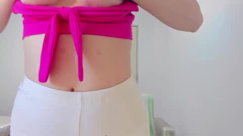 Snapshot of dollcedolly chatting on October 29, 2025, 10:17 am Eva online show from October 29, 2025, 10:17 am