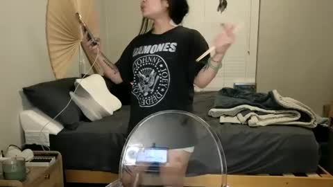 Snapshot of dolllface chatting on December 31, 2024, 11:49 pm DOLLLFACE online show from December 31, 2024, 11:49 pm