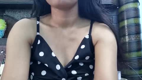 Snapshot of dollmeenu chatting on September 19, 2025, 8:16 am dollmeenu online show from September 19, 2025, 8:16 am
