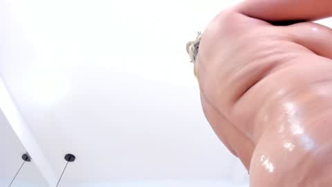 dolly walker online show from January 31, 2025, 8:01 am