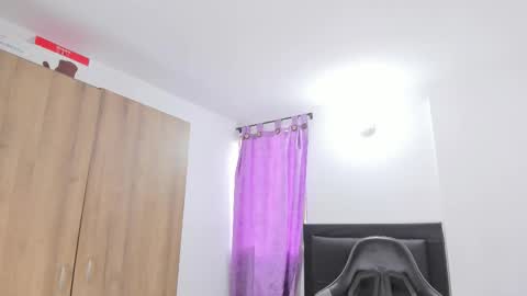 dolly walker online show from October 26, 2025, 12:00 pm