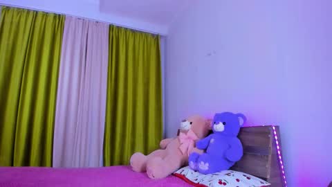 Snapshot of dollyiaa chatting on September 27, 2025, 12:54 pm Dollya online show from September 27, 2025, 12:54 pm