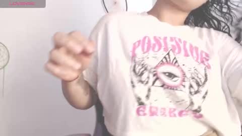 Snapshot of dollysweet666 chatting on November 1, 2025, 3:47 pm dollysweet666 online show from November 1, 2025, 3:47 pm