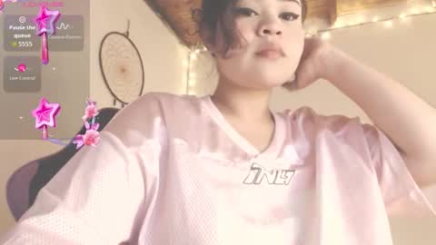 Snapshot of dollysweet666 chatting on December 15, 2025, 6:28 am dollysweet666 online show from December 15, 2025, 6:28 am