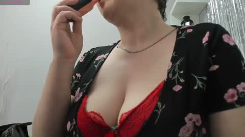 Snapshot of doloressea chatting on January 5, 2025, 6:02 am DoloresSea online show from January 5, 2025, 6:02 am