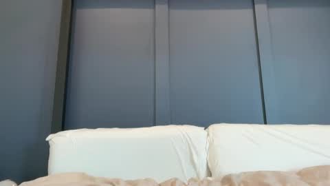 Snapshot of domd3 chatting on December 14, 2025, 9:30 pm Dom online show from December 14, 2025, 9:30 pm