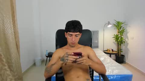 Snapshot of domi_master chatting on February 17, 2025, 12:54 am MASTER online show from February 17, 2025, 12:54 am