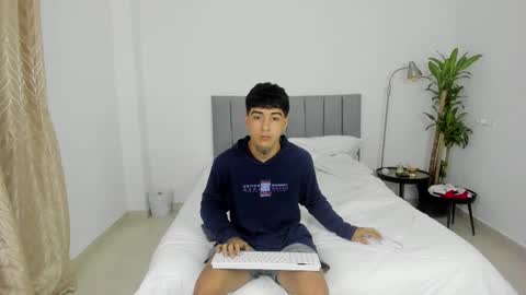 Snapshot of domi_master chatting on March 8, 2025, 2:45 am MASTER online show from March 8, 2025, 2:45 am