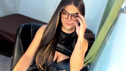 ANGELA online show from December 14, 2025, 6:08 am