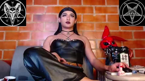 Snapshot of domina_lilith chatting on February 13, 2025, 5:26 am Lilith online show from February 13, 2025, 5:26 am