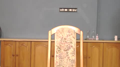 dominate_stud online show from November 2, 2025, 5:32 am